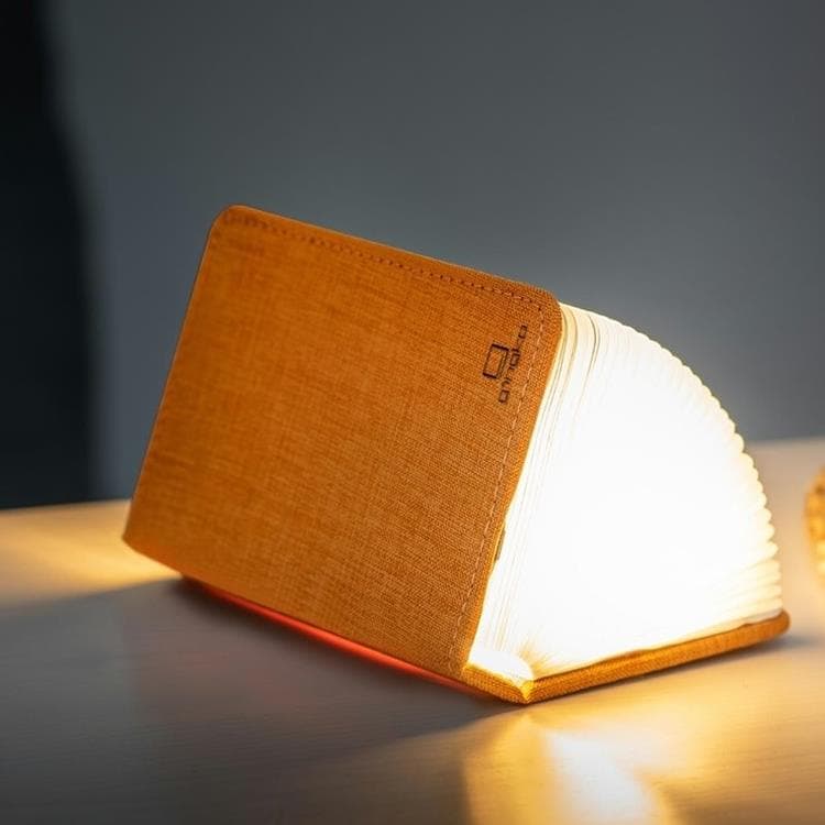 GINGKO Lampe à poser GINGKO SMART FABRIC BOOKLIGHT MINI-Lampe à poser Lin H12.2cm Orange