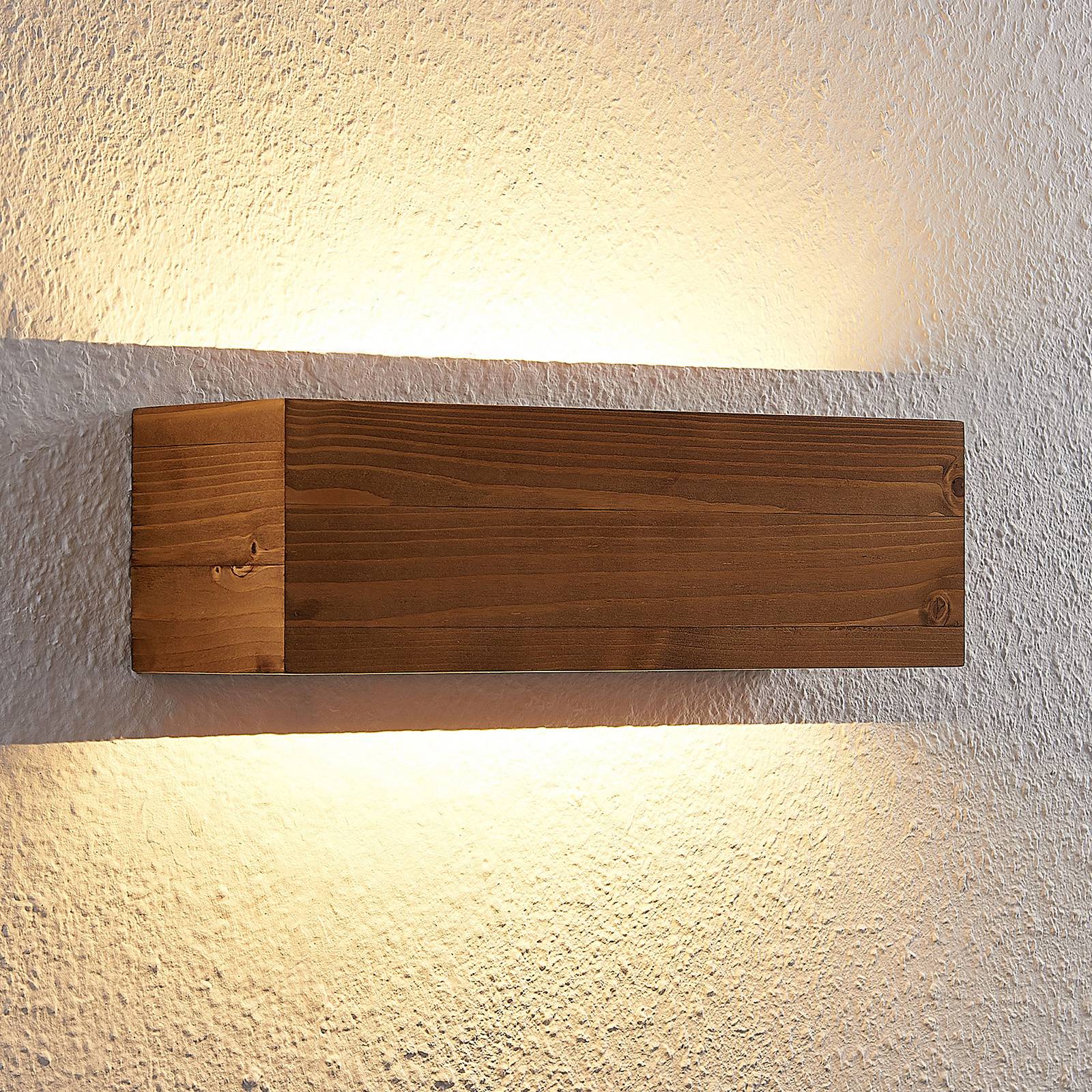 Lindby Benicio LED-vegglampe av tre, kantet, 37 cm