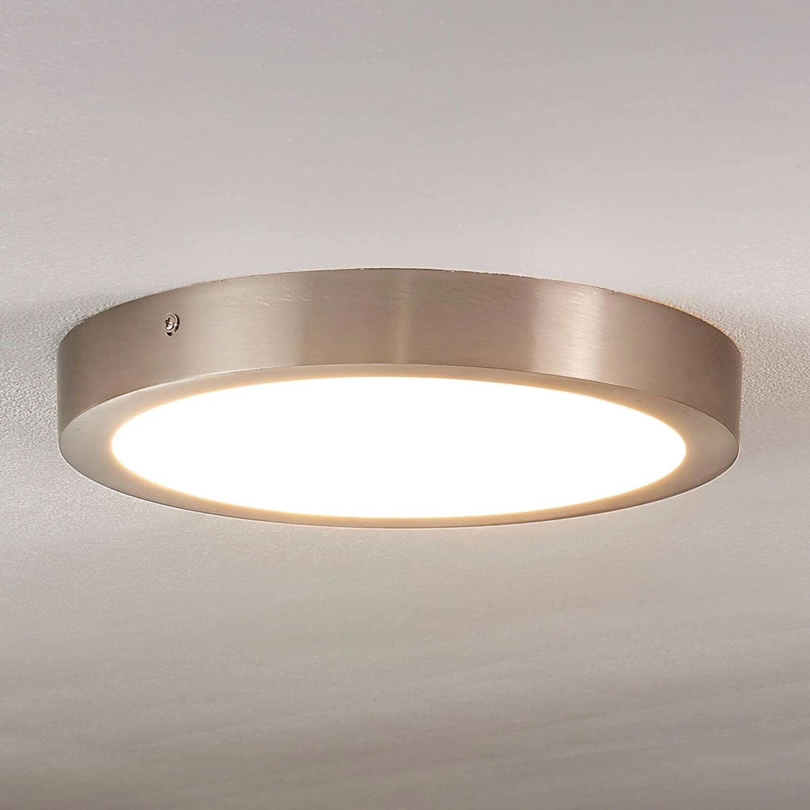 Lindby Milea - LED-taklampe med rund form,