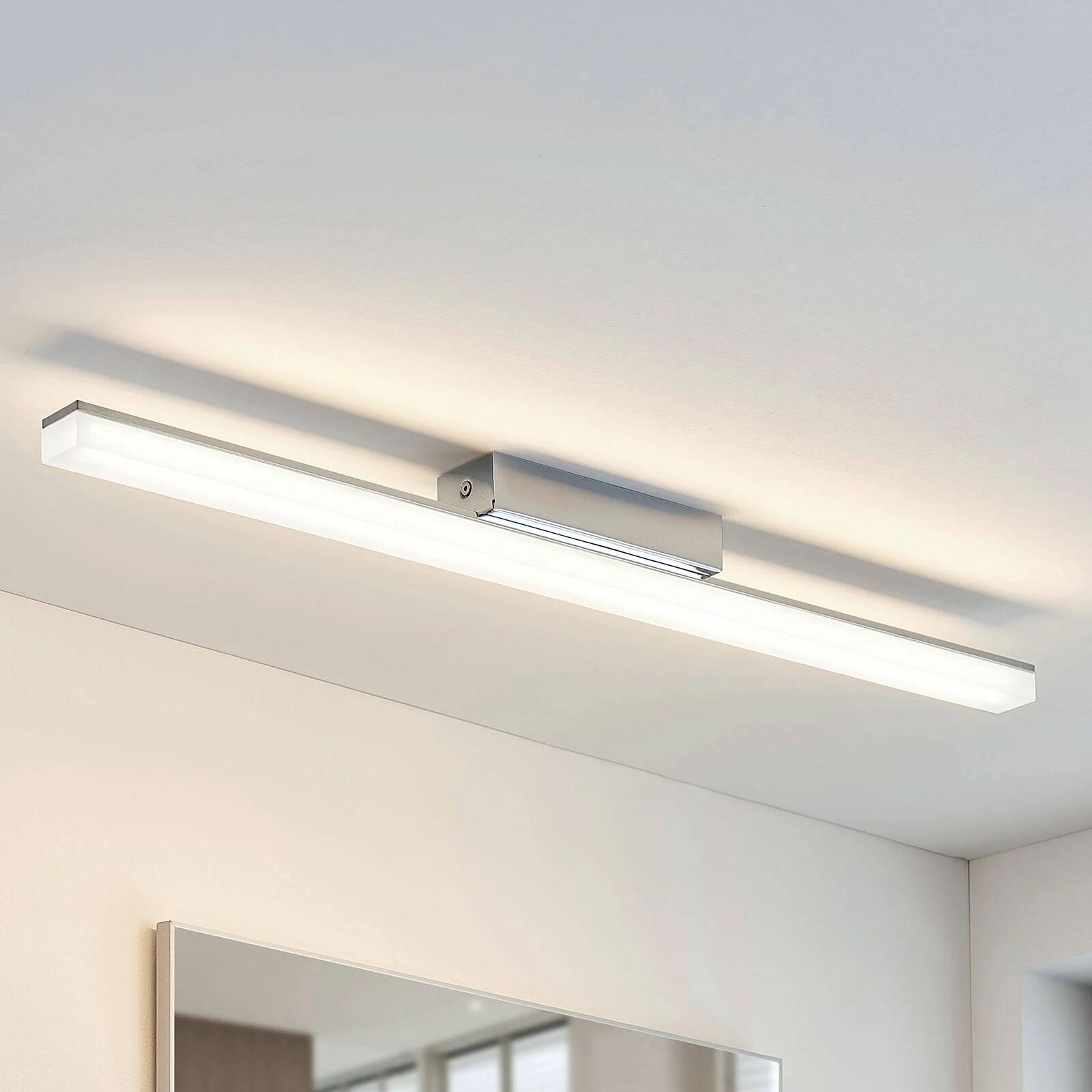 Lindby Bad-taklampe Levke med LED-lys, IP44