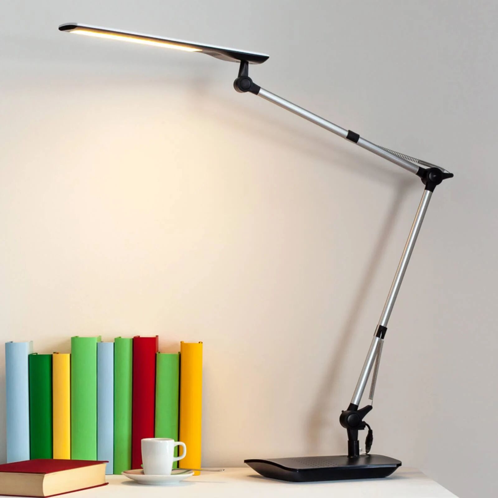Lindby Felipe - LED-skrivebordslampe med klemmefot