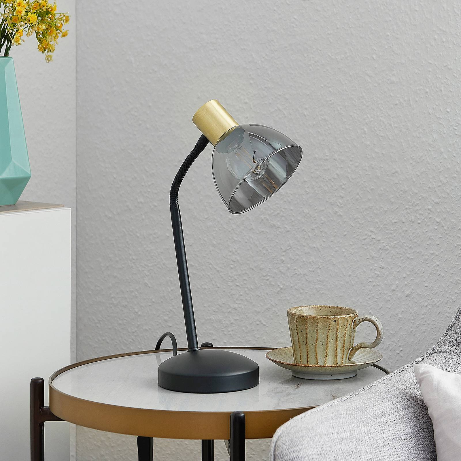 Lindby Aniol bordlampe med glasskjerm