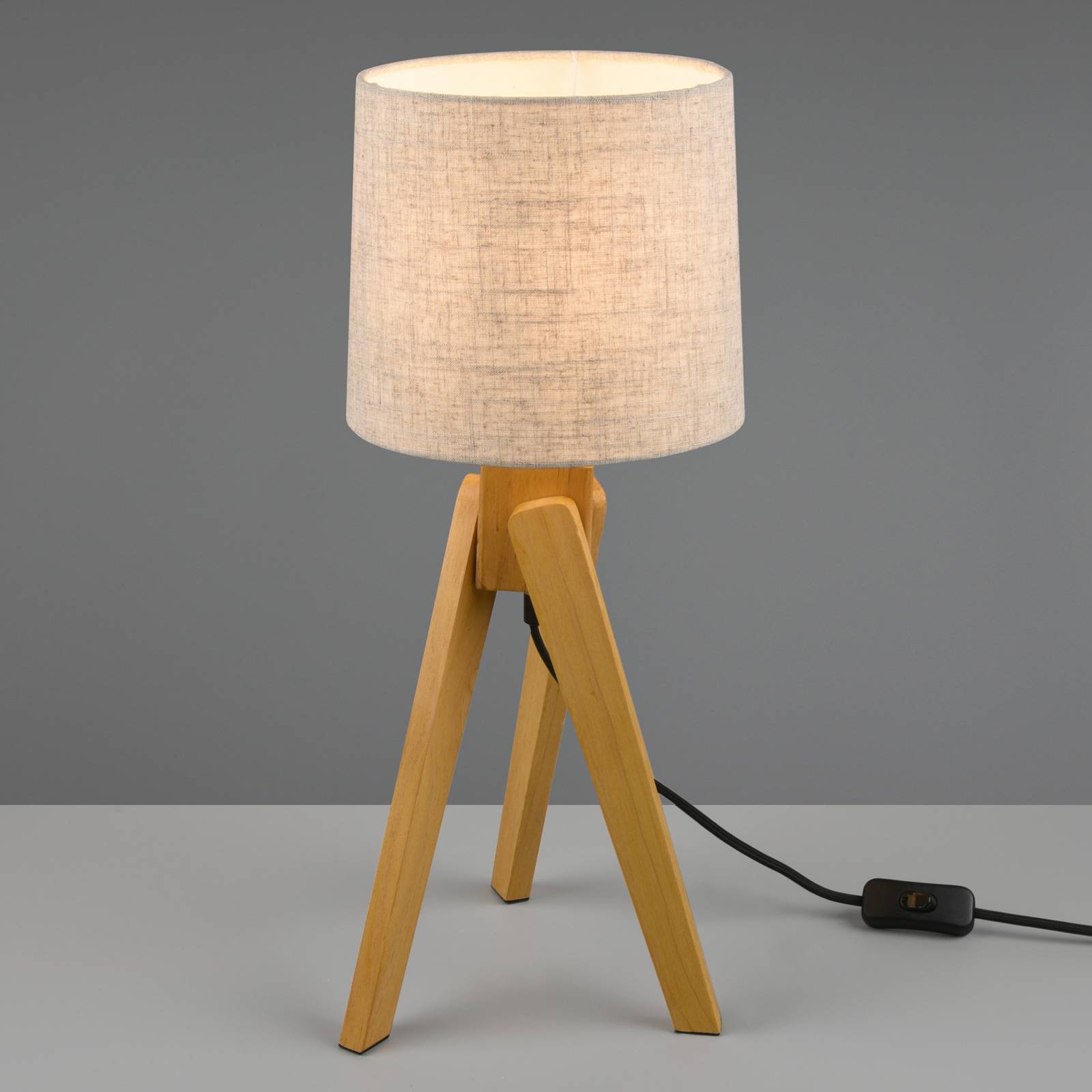 Lindby Delara tripod-bordlampe med stoffskjerm