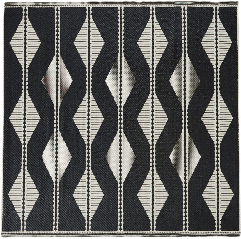 Maisons du Monde Tapis en polypropylène motifs graphiques noirs et écrus 270x270