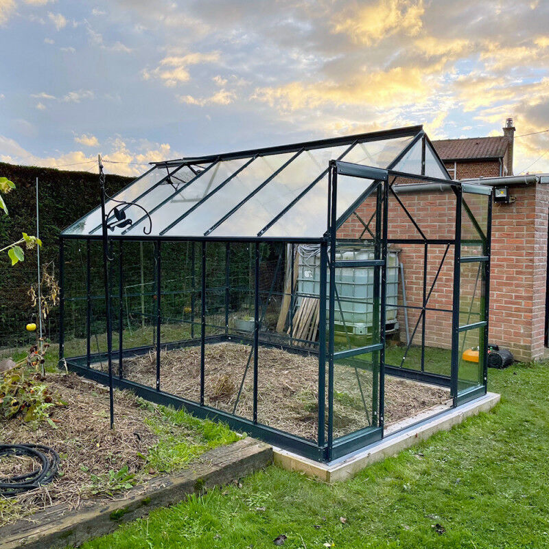Serre de jardin 8,98m² en aluminium anthracite et verre trempé 4mm - Green Protect