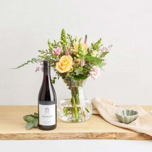 Interflora Den romantiske med Duchesse Des Pastres, Pinot Noir