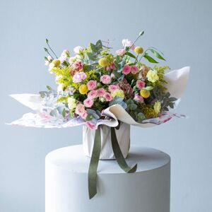 Flores a Domicilio - Arreglo con flores variadas - COLVIN