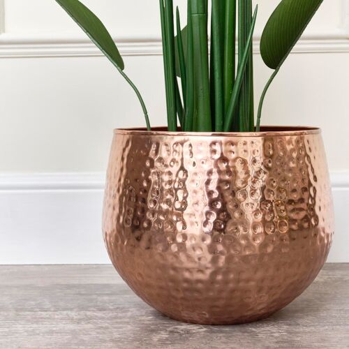 Medium Copper Hammered Metal Planter Material: Metal