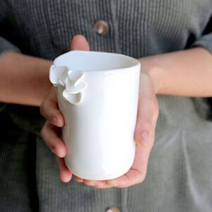 Grand mug en porcelaine Eclosion - En direct de Atelier Eva Dejeanty (Gironde)
