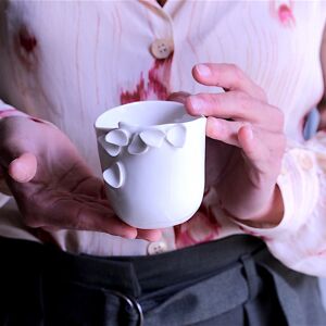 Tasse en porcelaine Eclosion M - En direct de Atelier Eva Dejeanty (Gironde)