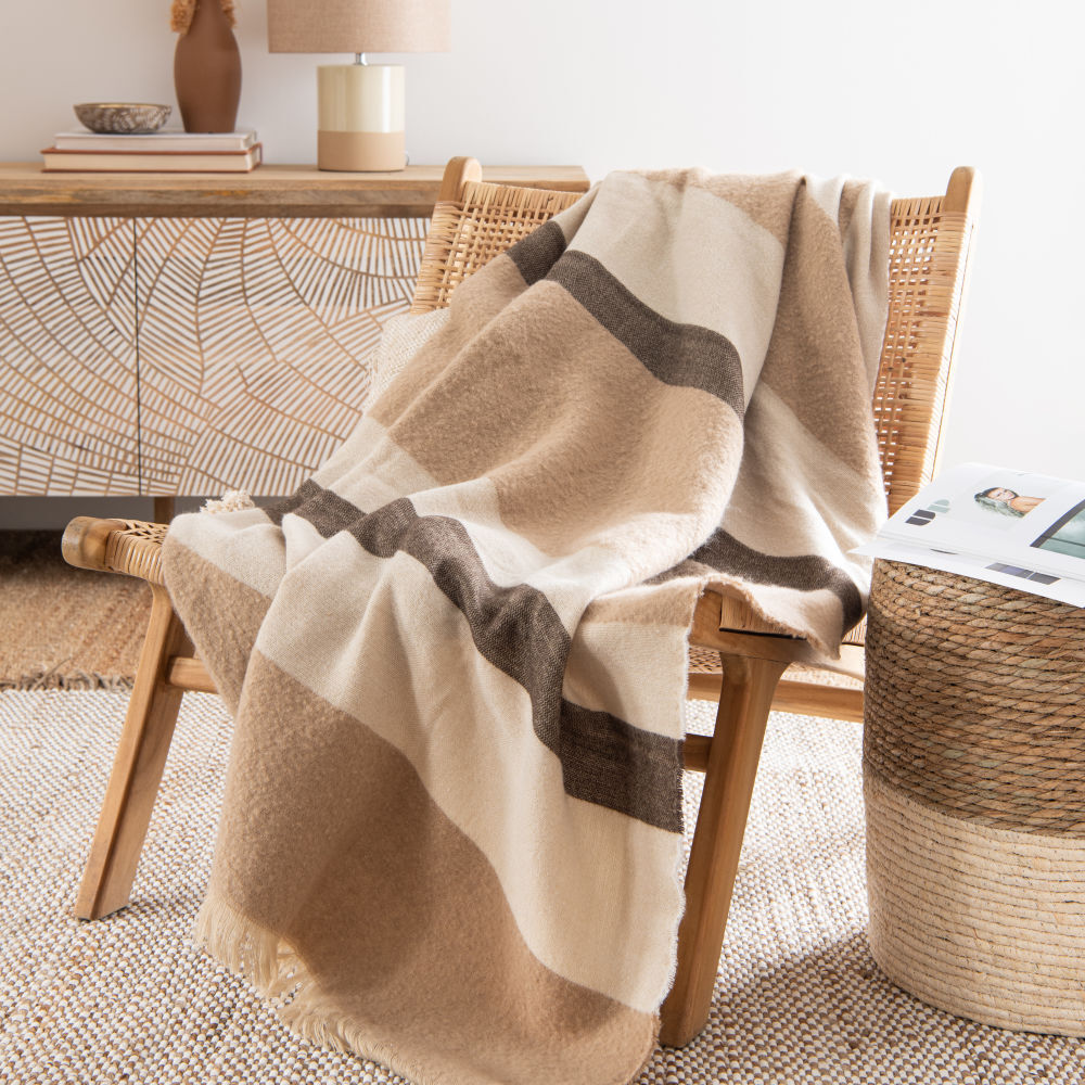 Maisons du Monde Plaid met ecru, beige en zwarte strepen 150 x 200 cm