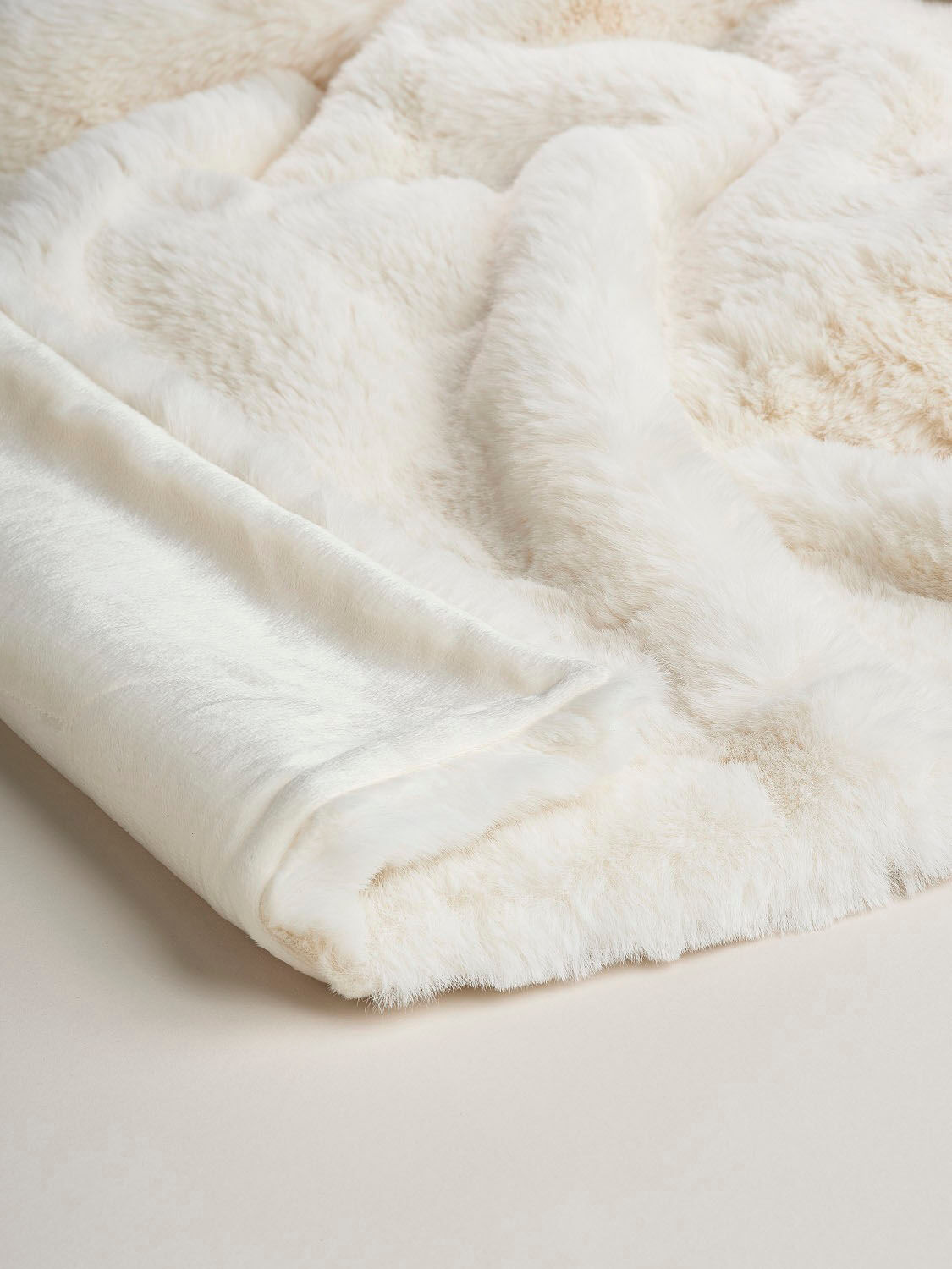 Star Home Textil Wohndecke »Varana«, aus hochwertiger Qualität beige