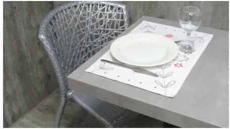 ART 2 Sets de table style liberty blanc brodé -