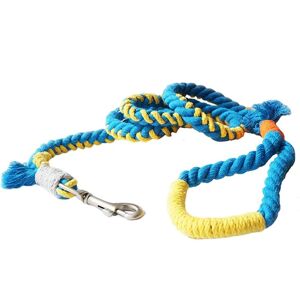 Laisses Pour Chien Laisse De Dressage En Coton Pour Chiots De Petite Taille, Idéales Pour Le Dressage De Chiens, La Marche, Le Jeu, Le Camping Ou Les - Bleu Double Couleur - Publicité