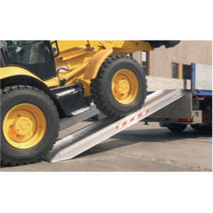 Axess Industries rampes droites avec ou sans rebords 12t   charge 12000 kg   rebords oui  ...