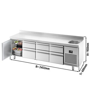 GGM Gastro - Table refrigeree PREMIUM PLUS - 2452x600mm - avec 1 bac, 3 portes, 3 tiroirs & rebord Argent