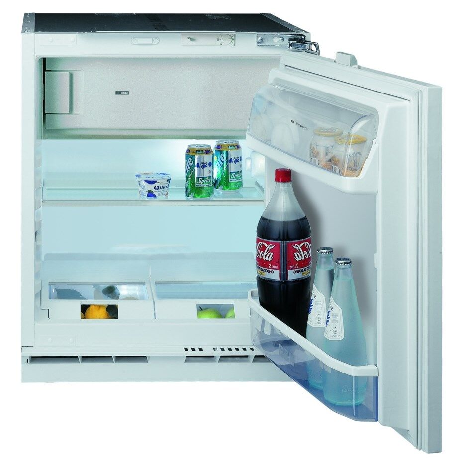 Hotpoint HFA1 Integrated Under Counter Fridge With Ice Box