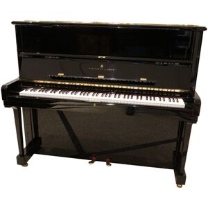 Steinway & Sons V-125 used