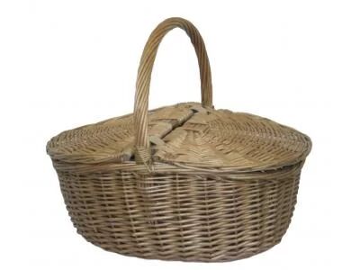 Brambly Cottage Oval Picnic Basket Brambly Cottage Colour: Antique  - Size: 25 cm H x 35 cm W x 51 cm D