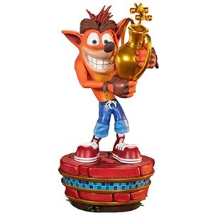 FIRST4FIGURES Crash Bandicoot Crash Team Racing Crash Winner Statuette 46cm