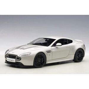 AUTOART 70251 1:18 Aston Martin V12 Vantage S (meteorite silver) 2015