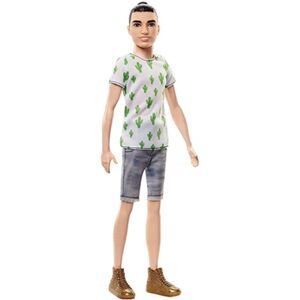 Barbie Fashionistas poupée Mannequin Ken #16 Brun avec t-Shirt à imprimé Cactus, Short Gris et Chaussures dorées, Jouet pour Enfant, FJF74 - Publicité