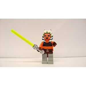 Lego Star Wars Figure de Ahsoka avec Sabre Laser au Manche argenté - Publicité