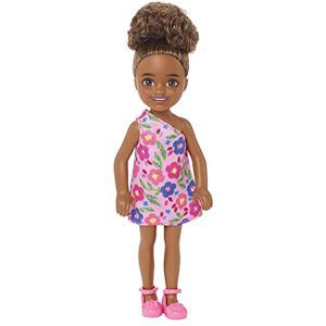 Barbie Chelsea Club HGT07 Poupée 15cm articulée Fille métisse avec Robe à Fleur Rose - Publicité