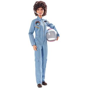 Barbie Signature Sally Ride, poupée de Collection Femmes d'Exception, Jouet Collector, FXD77 - Publicité