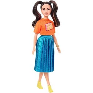 Barbie Fashionistas poupée Mannequin #145 avec Longues couettes, Un Tee-Shirt Orange et Une Jupe Brillante, Jouet pour Enfant, GHW59 - Publicité