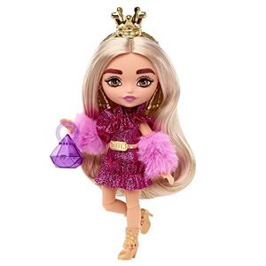 Barbie Poupée Extra Mini n° 8 (14 cm) avec Robe à Paillettes et Mitaines en Fourrure, avec Socle et Accessoires, Jouet Enfant, Dès 3 Ans, HJK67 - Publicité