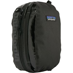 Patagonia Black Hole Cube Black Medium