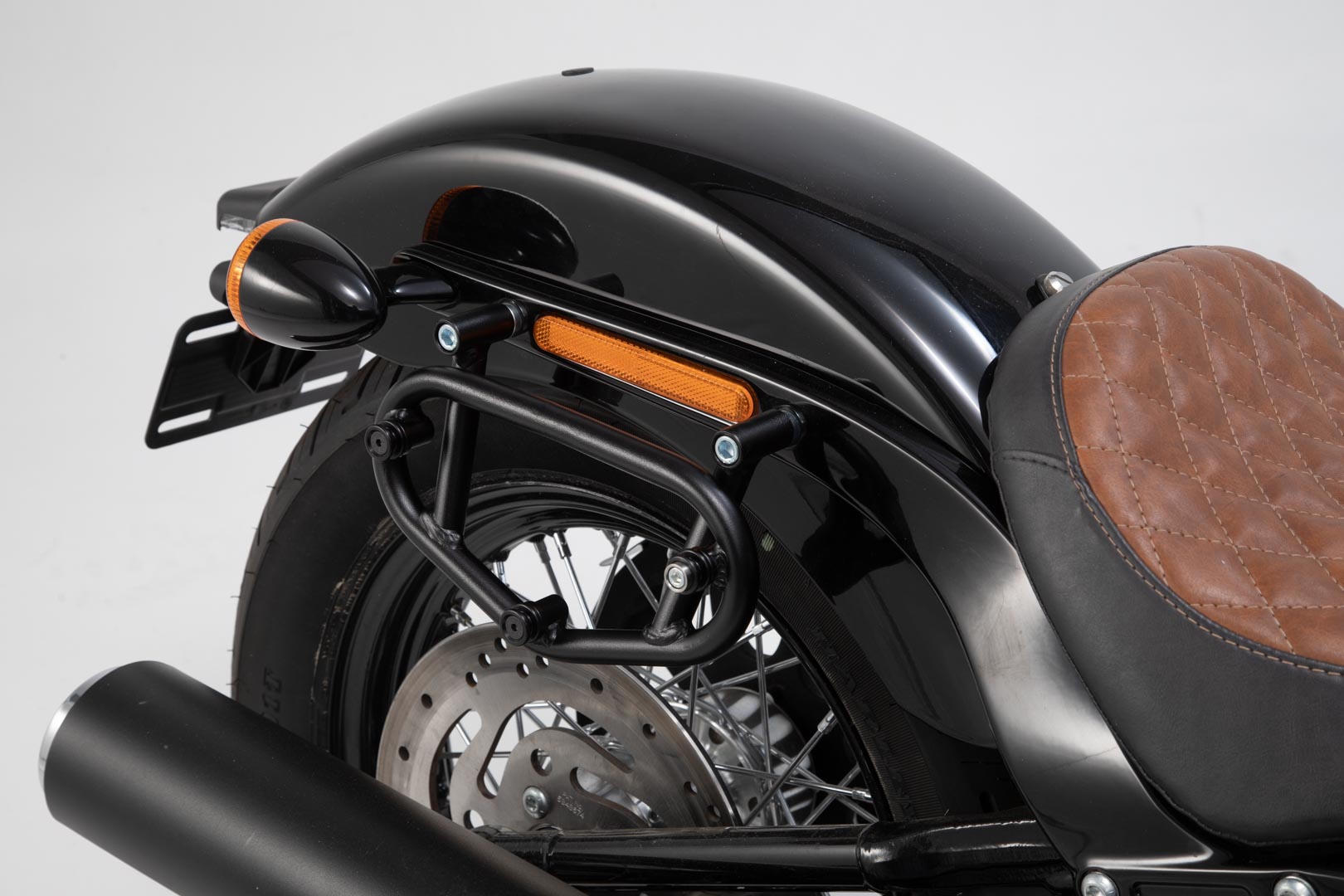 SW-Motech Harley Dav. Softail Str. Bob (17-),Standard (20-). - Harley Dav. Softail Str. Bob (17-),Standard (20-). -