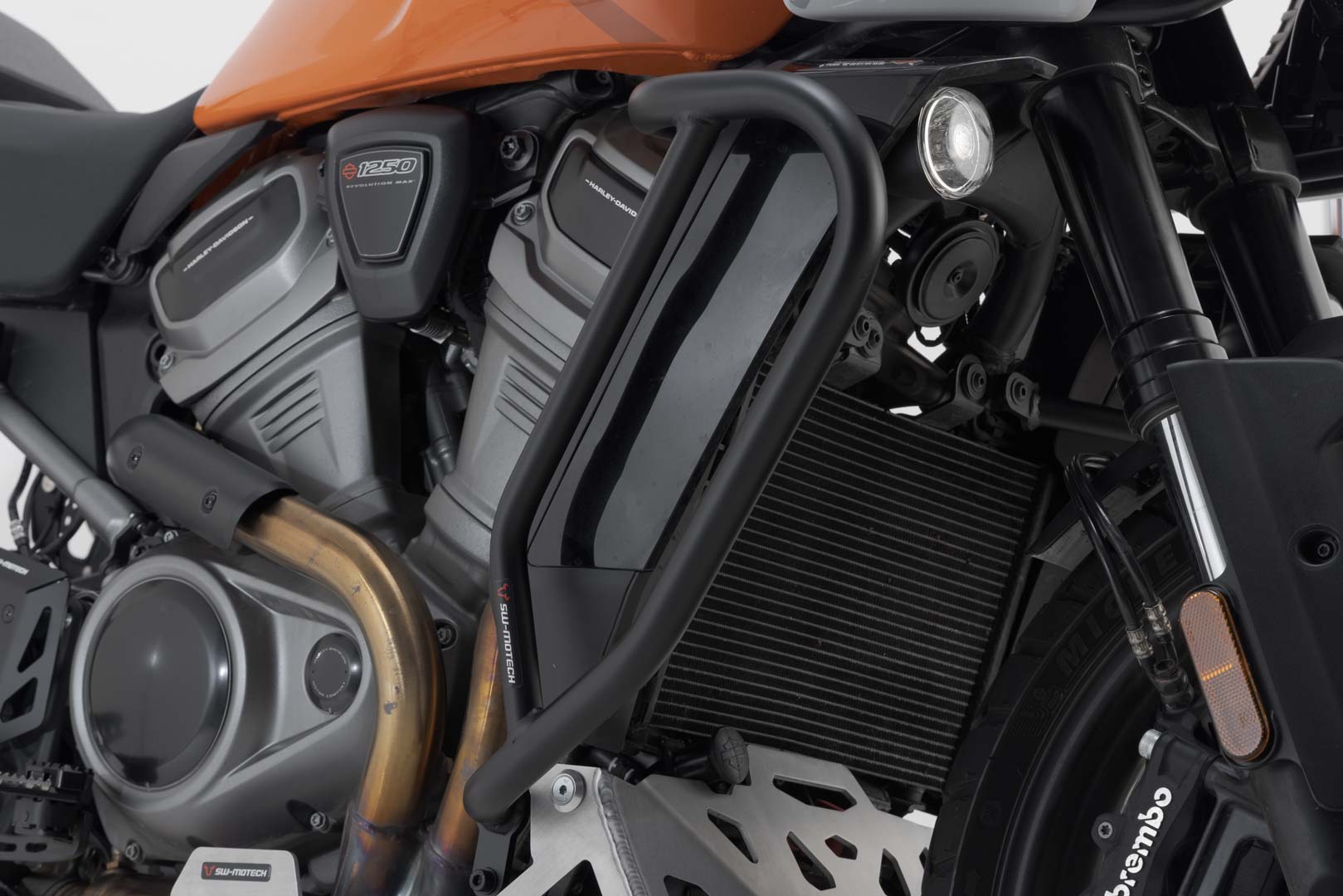 SW-Motech Negro. Harley-Davidson Pan America (21-). - Negro. Harley-Davidson Pan America (21-). -