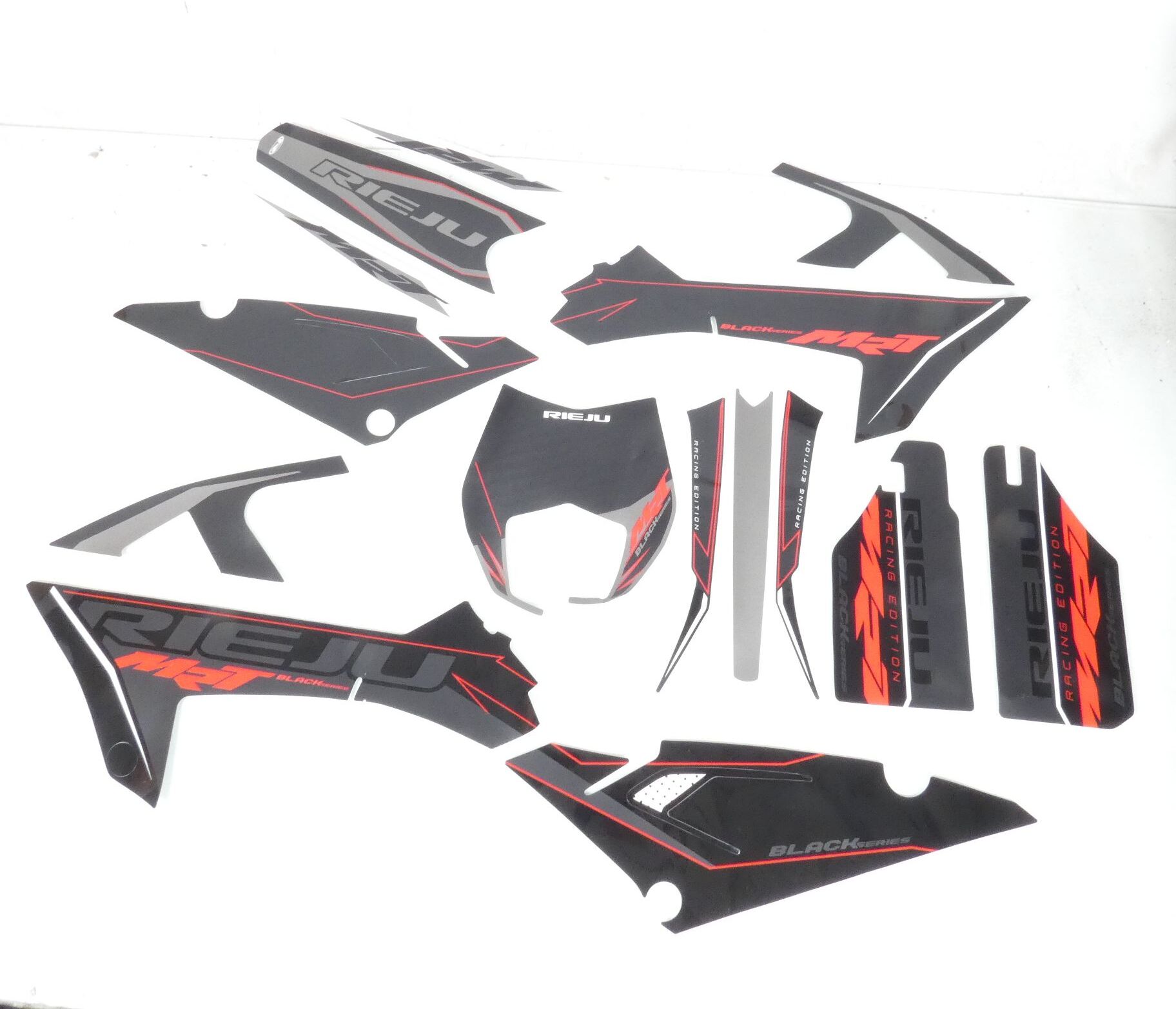 Kit Déco Autocollant Black Series Pour Moto Rieju 50 Mrt Pro 2022 0/000.390.5359