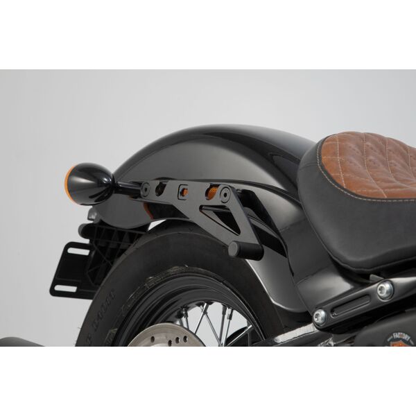 sw-motech slh portapacchi laterale lh1 destro - harley-davidson street bob/slim/standard. per lh1.