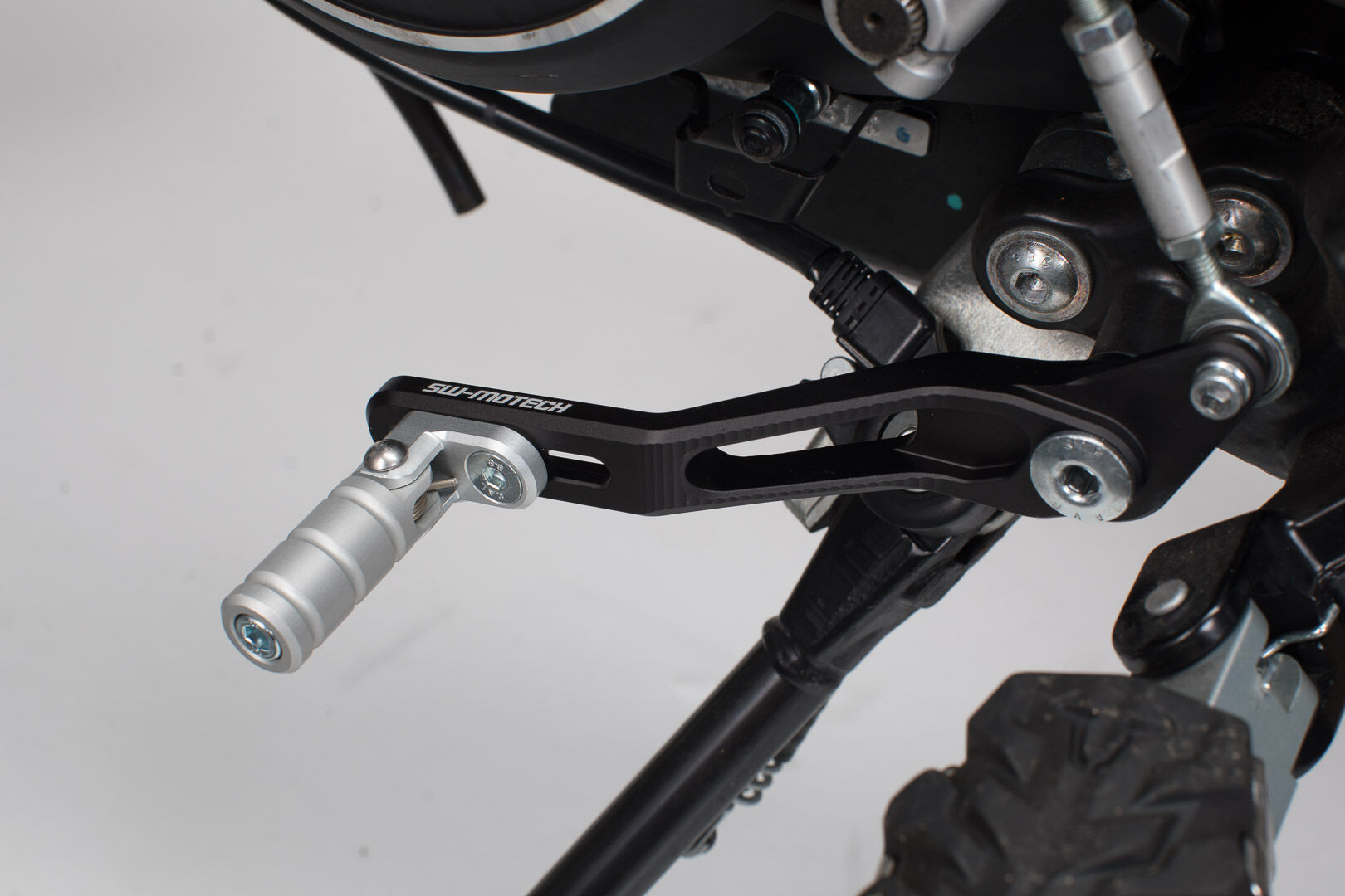 SW-Motech Gear spaken - Ducati Scrambler Desert Slede (16-18).