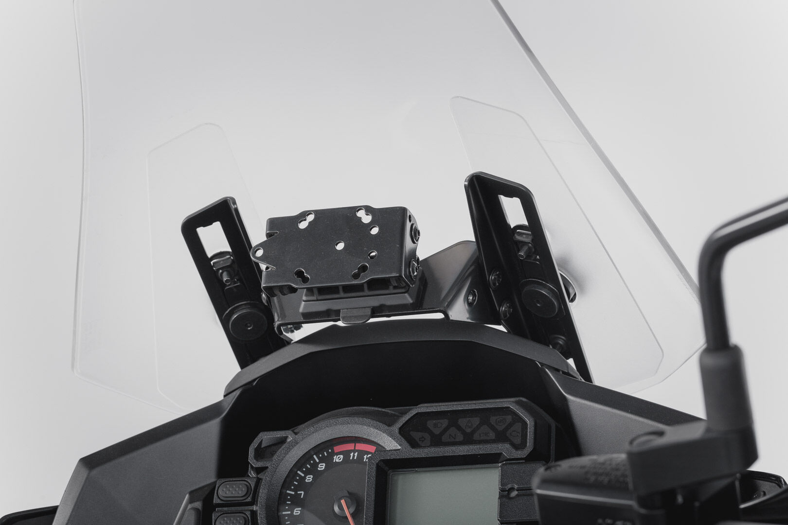 SW-Motech GPS-montering for cockpit - svart. Kawasaki Versys 1000 (15-17).