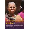 Uitgeverij Akasha De Grootmoeders Spreken - S. McErlane