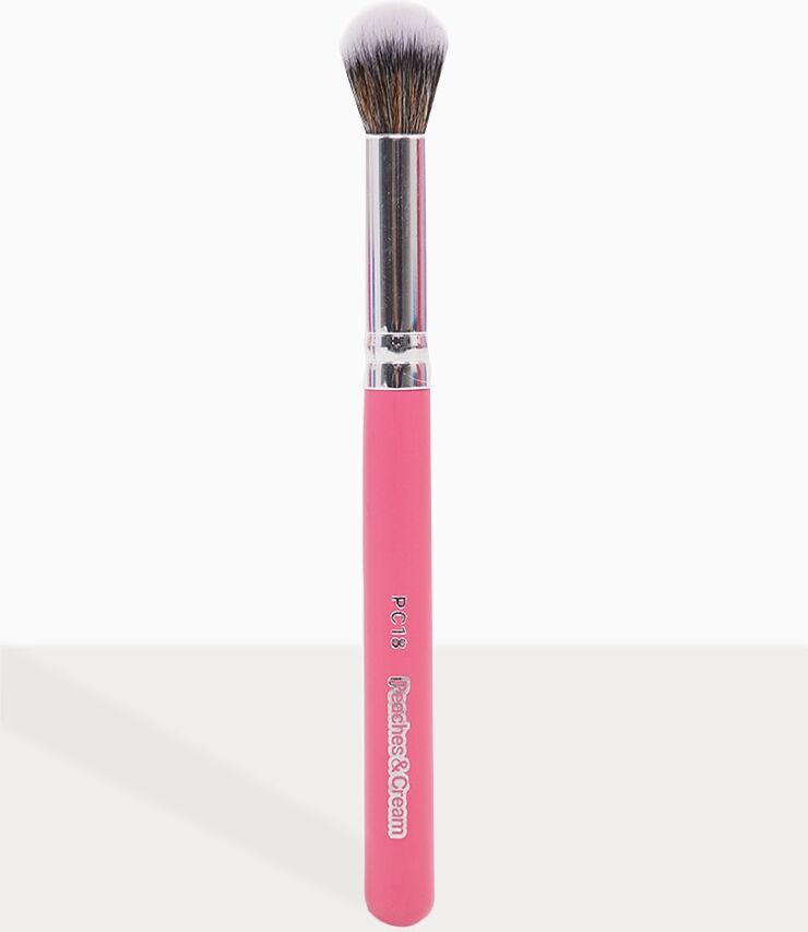 PrettyLittleThing Peaches & Cream PC18 Contour Brush  - Pink - Size: One Size