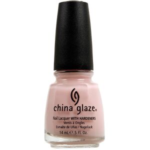 China Glaze Hard-wearing, Chip-Resistant, Oil Based Nail Lacquer - Diva Bride 14ml