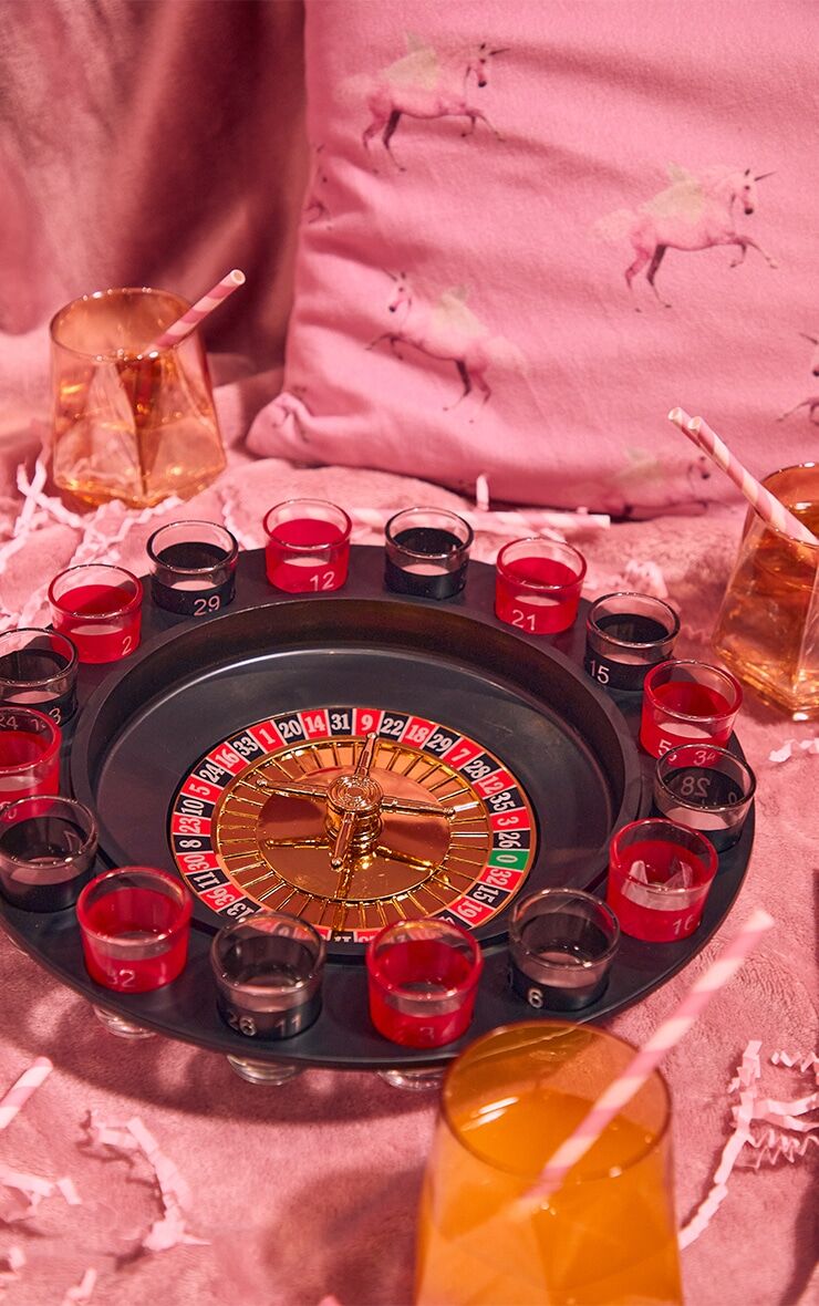 PrettyLittleThing Drinking Roulette Shot Party Game  - Black - Size: One Size