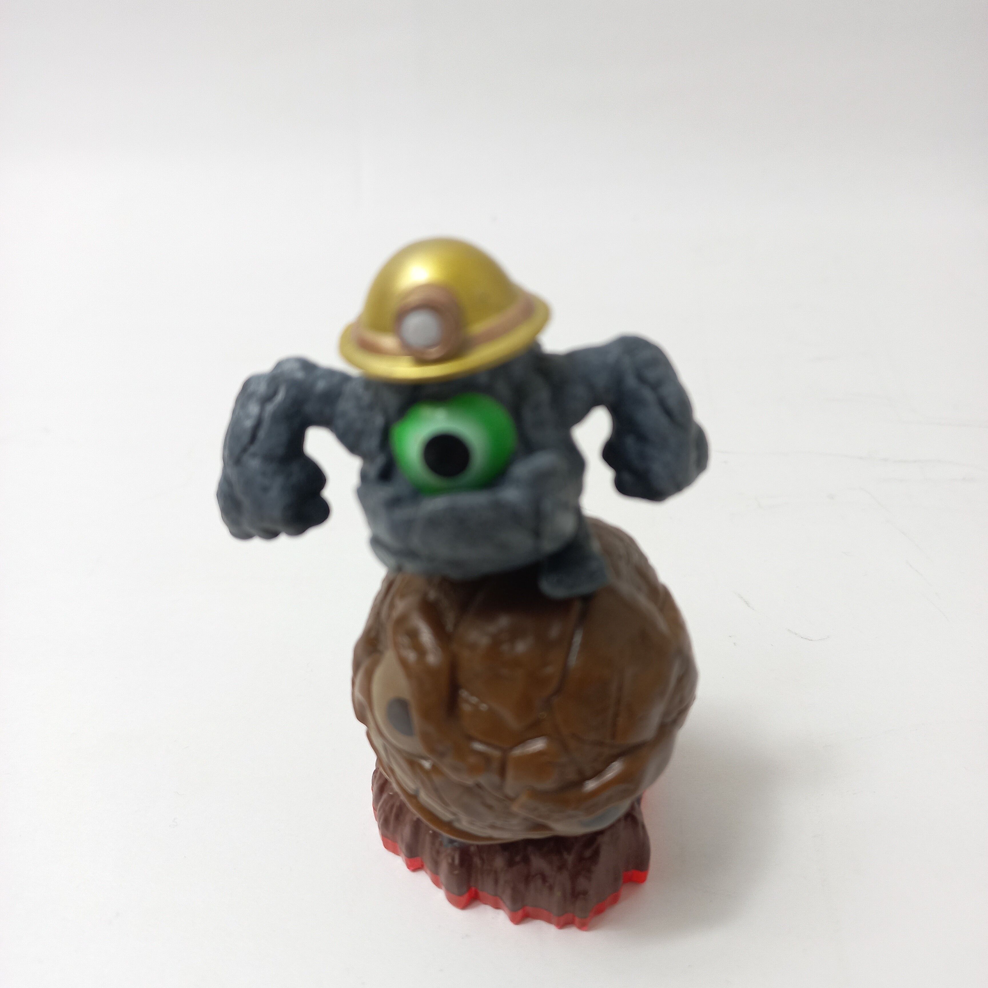 FIGURINE SKYLANDERS TRAP TEAM CHOP ROVKY ROLL Marron