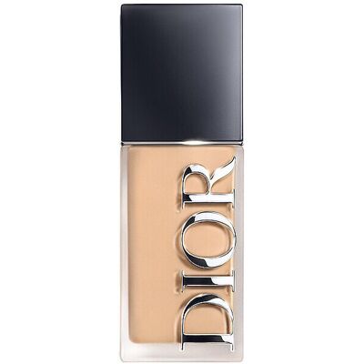 Christian Dior Dior Forever Skin Wear Blurring Natural Matte Foundation – 24 Stunden starker Halt (2 Warm) W Christian Dior Dior Forever Skin Wear Blurring Natural Matte Foundation – 24 Stunden starker Halt (2 Warm) W