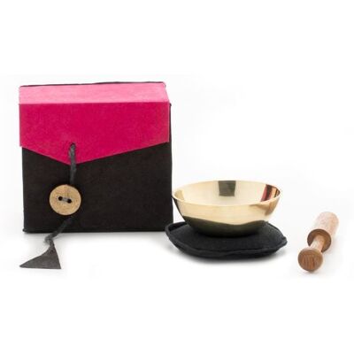 Klangschalen-Center GmbH Mini-Klangschale mit zartem Klang für feines Hören - die Geschenk Idee für kleine und große Klangschalen Fans! Verpackt ist die gegossene Schale in einer Box aus handgeschöpftem Naturpapier mit raffinierter Knopfbindung. Inklusive Klangschalen-Center GmbH Mini-Klangschale mit zartem Klang für feines Hören - die Geschenk Idee für kleine und große Klangschalen Fans! Verpackt ist die gegossene Schale in einer Box aus handgeschöpftem Naturpapier mit raffinierter Knopfbindung. Inklusive