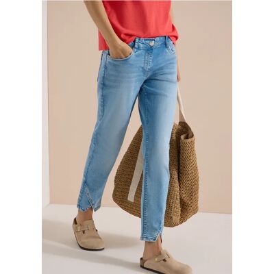 cecil Straight Leg Jeans mit Nietendetails - Blau - Damen - Size: 31 26 33 30 32 36 29 28 27 34 25 cecil Straight Leg Jeans mit Nietendetails - Blau - Damen - Size: 31 26 33 30 32 36 29 28 27 34 25