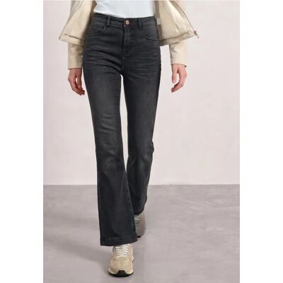 Street One High Waist Bootcut Jeans im Slim Fit - Schwarz - Damen Street One High Waist Bootcut Jeans im Slim Fit - Schwarz - Damen