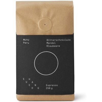 Suedhang - Muyu Espresso - 250 g Ganze Bohne - Intensität: 4/6 roasted https://www.tchibo.at/products/280104607162/suedhang-muyu-espresso?article_id=193424313663 Suedhang - Muyu Espresso - 250 g Ganze Bohne - Intensität: 4/6 roasted https://www.tchibo.at/products/280104607162/suedhang-muyu-espresso?article_id=193424313663