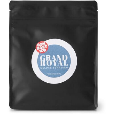 Tchibo - Bombastico - Grand Royal Deluxe Espresso - 250 g Ganze Bohne - Intensität: 5/6 roasted https://www.tchibo.at/products/280917876253/bombastico-grand-royal-deluxe-espresso?article_id=102674415601 Tchibo - Bombastico - Grand Royal Deluxe Espresso - 250 g Ganze Bohne - Intensität: 5/6 roasted https://www.tchibo.at/products/280917876253/bombastico-grand-royal-deluxe-espresso?article_id=102674415601