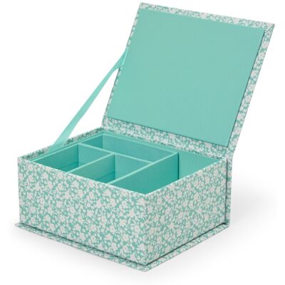 Tchibo - Schmuck-Aufbewahrungsbox - weiß weiß Nonfood https://www.tchibo.at/products/181131547133/schmuck-aufbewahrungsbox?article_id=184745529244 Tchibo - Schmuck-Aufbewahrungsbox - weiß weiß Nonfood https://www.tchibo.at/products/181131547133/schmuck-aufbewahrungsbox?article_id=184745529244